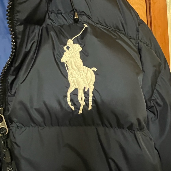 Ralph Lauren Puffer Coat. Like new. Pics say it all. - Picture 8 of 10